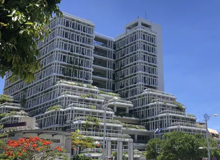 那覇市役所庁舎