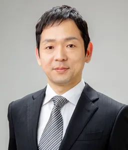 永井　慎也　氏